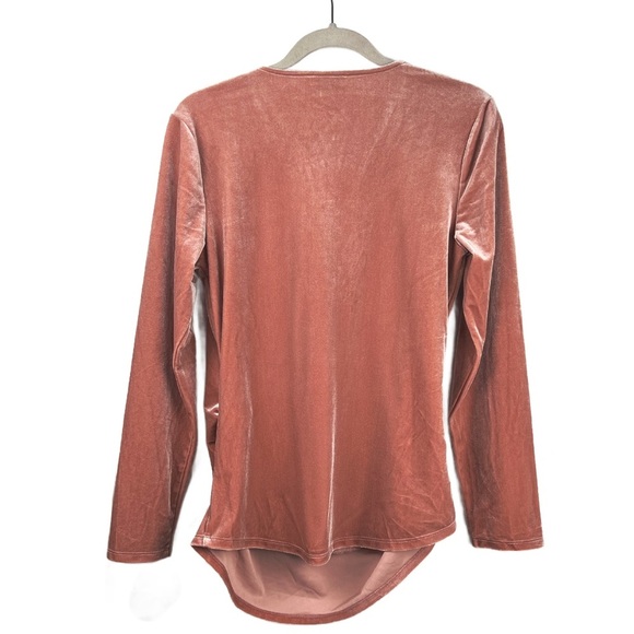 Sundance Velvet Top Shirt Blouse Long Sleeves Faux Wrap Front Dusty Rose Pink M - Picture 3 of 4